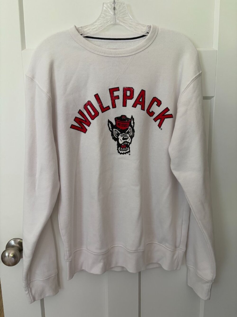 League 91 NC State Wolfpack Sweatshirt Size M White Crewneck Retro Logo NCAA